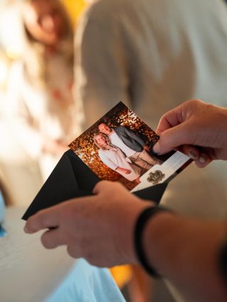 Vaše akce si zaslouží víc než jen obyčejné fotky. Selfie Mirror zachytí radost, smích a kouzelné momenty – a ještě u toho...